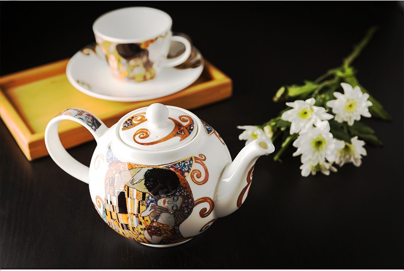 世界名画系列骨瓷茶壶