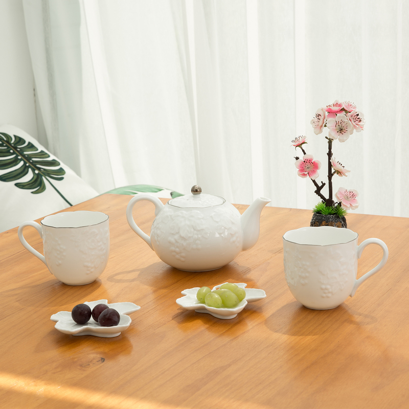 AITO美浓烧陶瓷茶壶茶杯餐碟5件套 【桂由美浮雕刻花】白色